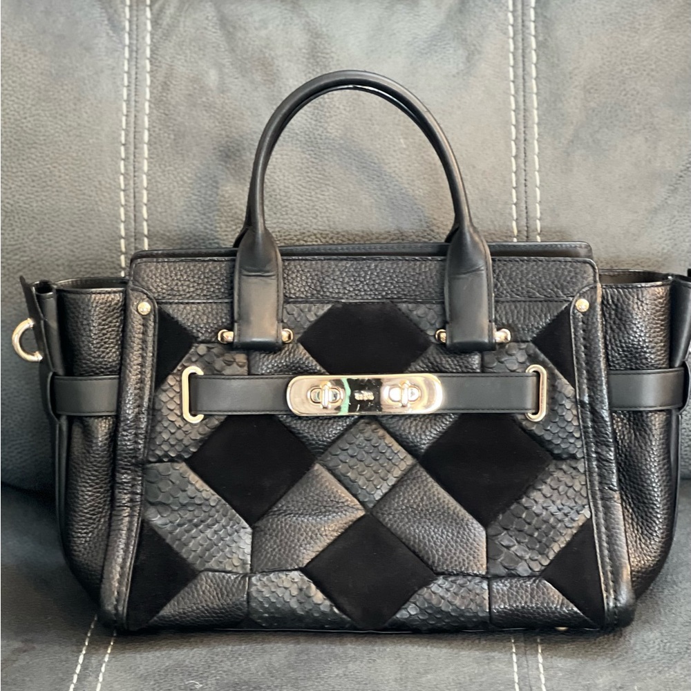 COACH SWAGGER BLACK PATCHWORK SATCHEL HANDBAG